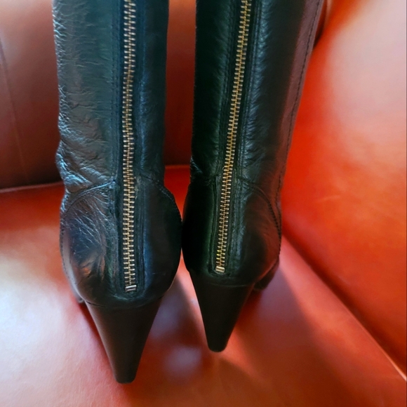 FRYE 8M Regina back zipper LEATHER Boots. - Picture 4 of 11